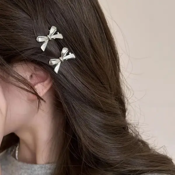 Haarspange mit Schleife Damen, klein und glänzend – Bild 4