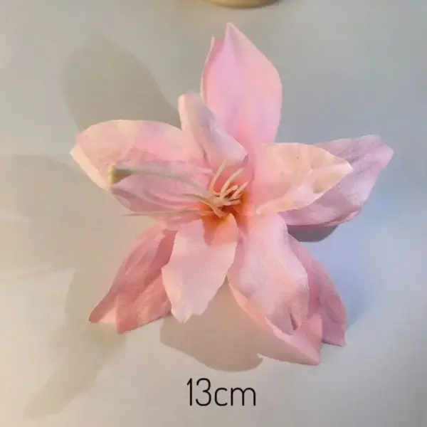 Haarspange Damen mit großer Lilienblüte als Haarschmuck – Bild 5